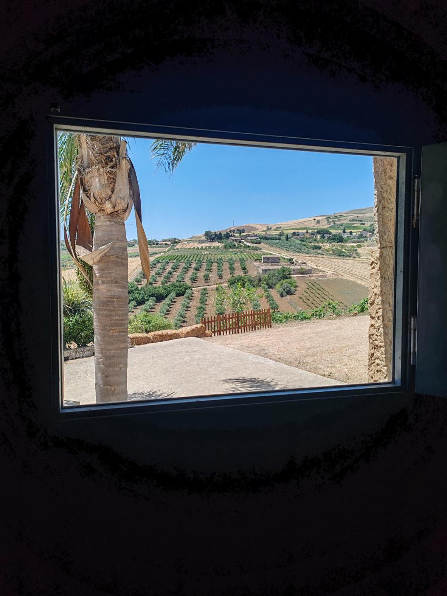 Villa Antico Baglio Siciliano Parecchiata Buseto Superiore Exterior foto
